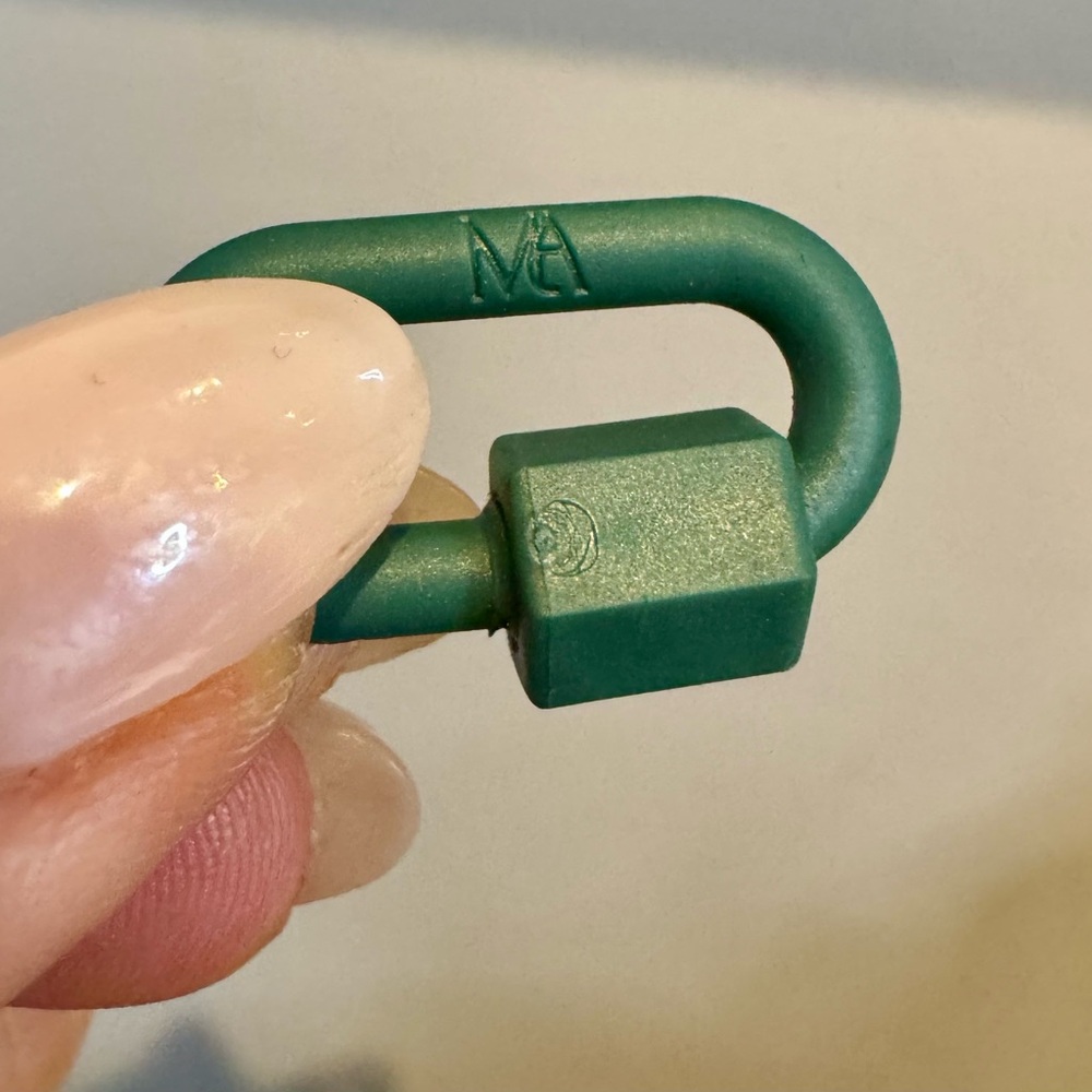 Authentic Marla Aaron Rubber Lock NWOT